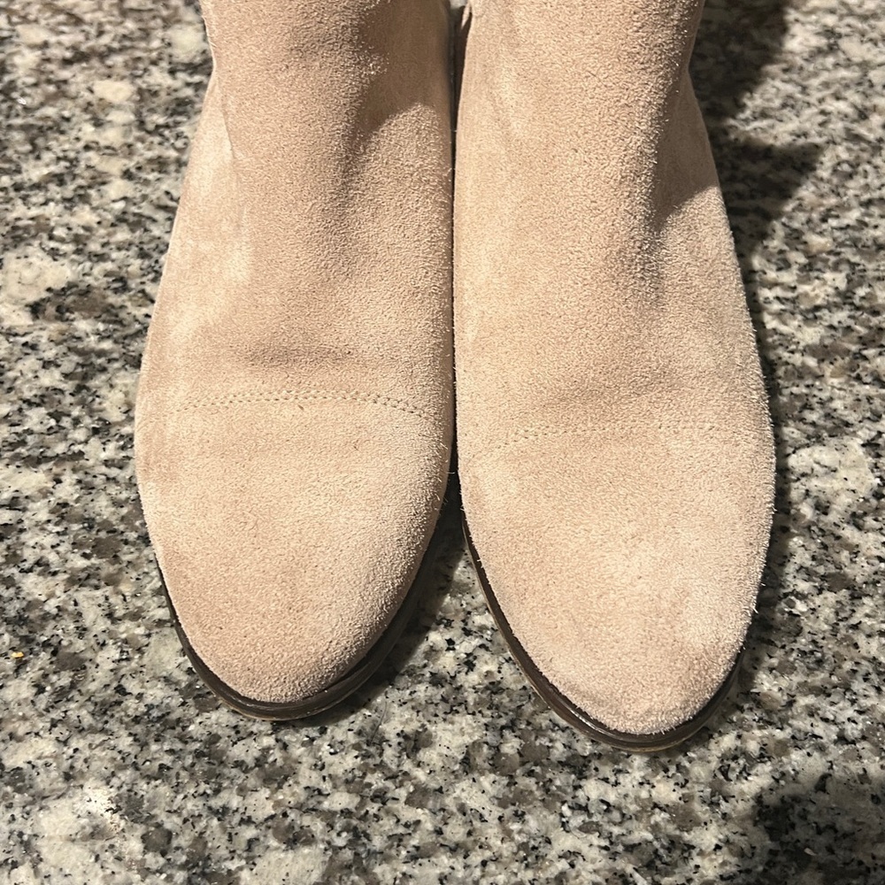 Klub Nicvo Bae women’s Sz 8 Scallop Bootie Beige Ankle Booties - Picture 4 of 11
